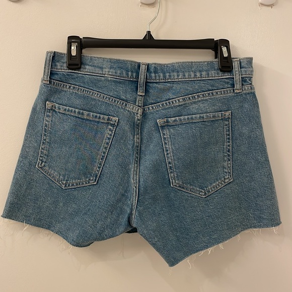 Banana Republic mid-rise jean short - Picture 2 of 9